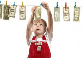 Сколько тратится денег на ребенка в месяц?
